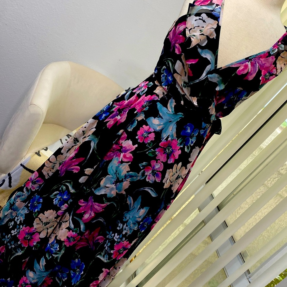 INC MAXY FLORAL DRESS 👗